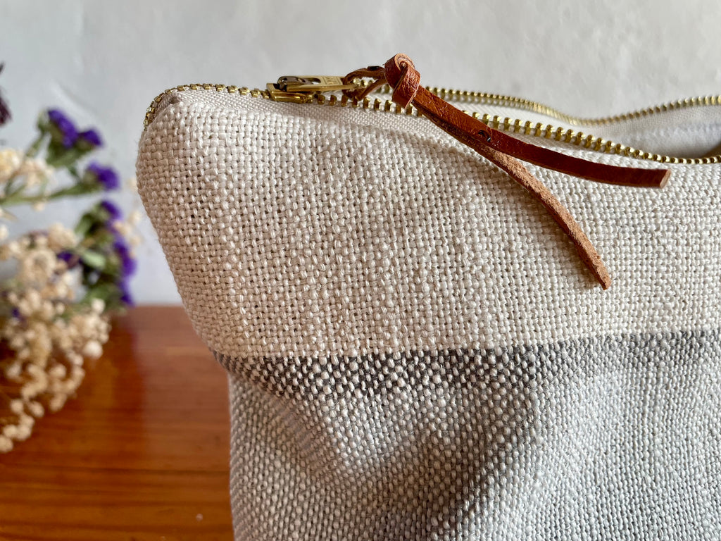 Linen-Cotton Canvas Makeup Bag –